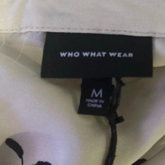 NWT Who What Wear Falling Tulip Button Up size medium - Picture 8 of 9